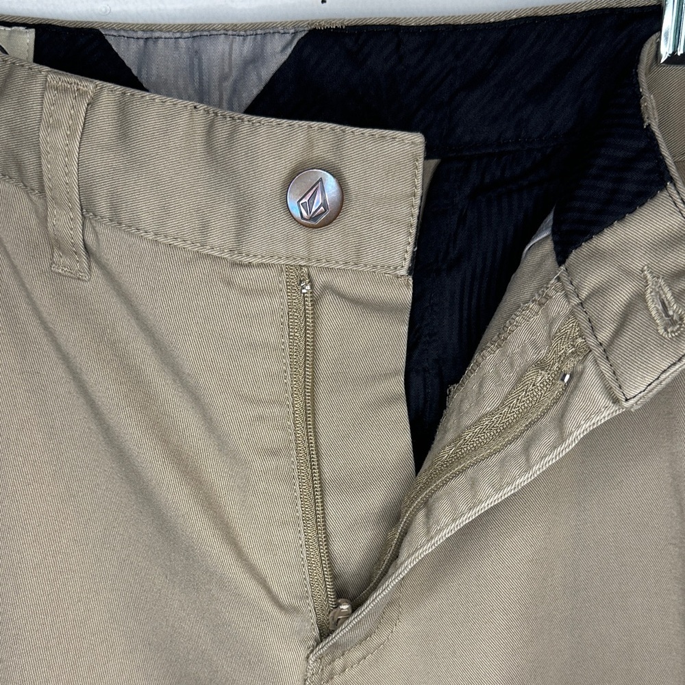 Volcom Men's Tan Shorts - Picture 8 of 10
